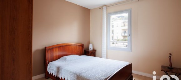 Квартира с 3 комнатами в Грезьё-ла-Варан, Франция № 196105 6