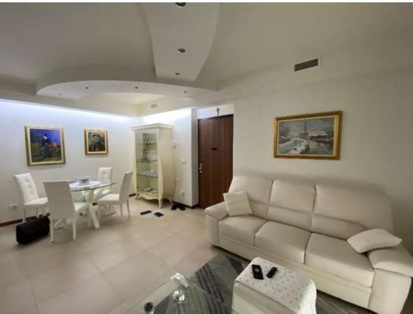 Apartamento de 3 divisões em Abbiategrasso, Italy N.º 2530