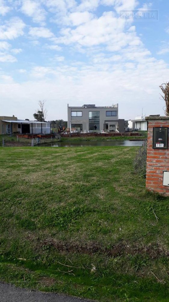  Land in Escobar, Argentina No. 46389