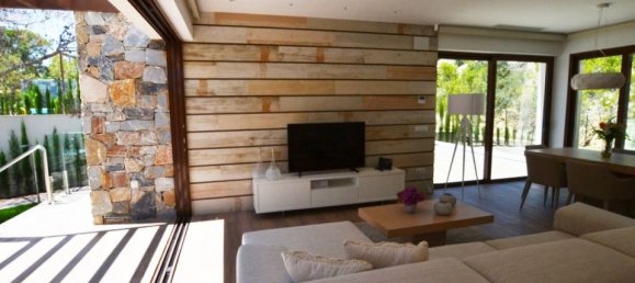 4 bedrooms Townhouse in Alicante, Spain No. 185146 6