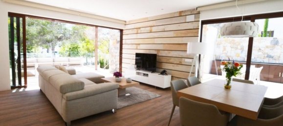 4 bedrooms Townhouse in Alicante, Spain No. 185146 2