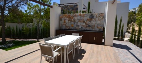 4 bedrooms Townhouse in Alicante, Spain No. 185146 16