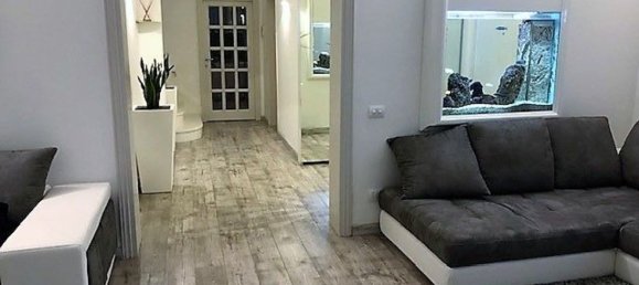 5 bedrooms Villa in Massa, Italy No. 316750 12