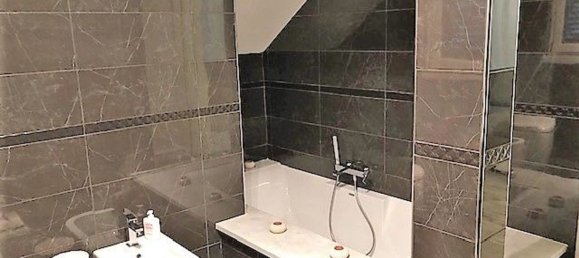 5 bedrooms Villa in Massa, Italy No. 316750 22