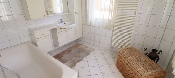 Таунхаус с 4 спальнями в Reutlingen, Германия № 16984 5