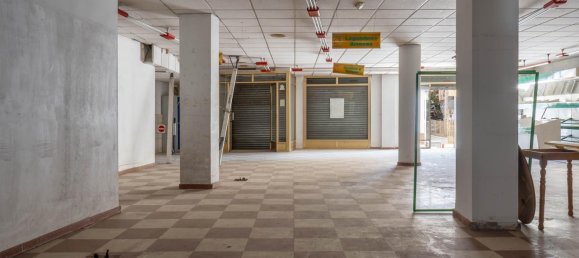 253m² Commercial property in Granada, Spain No. 166479 9