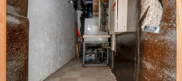 253m² Commercial property in Granada, Spain No. 166479 18