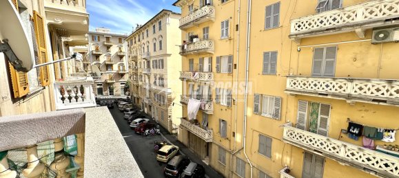 2 bedrooms Apartment in Genoa, Italy No. 323100 19