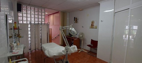 1 bedroom Commercial property in Torrevieja, Spain No. 14439 11