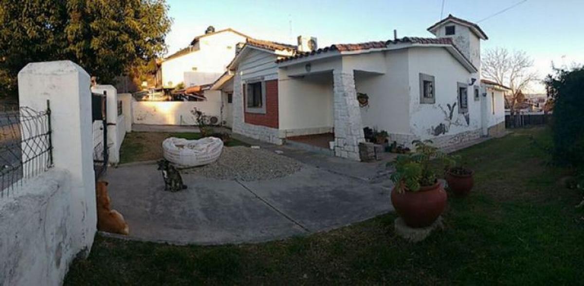 3 bedrooms House in Cordoba, Argentina No. 9442