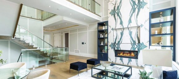 7 bedrooms House in Mississauga, Canada No. 521 9