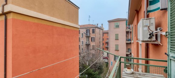 2 rooms Apartment in Bologna, Italy No. 97687 13