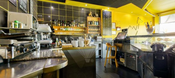 158m² Commercial property in Anadia, Portugal No. 76552 6