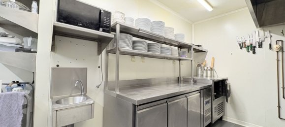 200m² Commercial property in Boucieu-le-Roi, France No. 195558 12