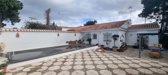 Casa de 3 dormitorios en San Luis de Sabinillas, Spain No. 148385 3