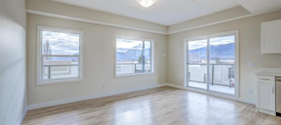 2 bedrooms Condo in British Columbia, Canada No. 1290 10