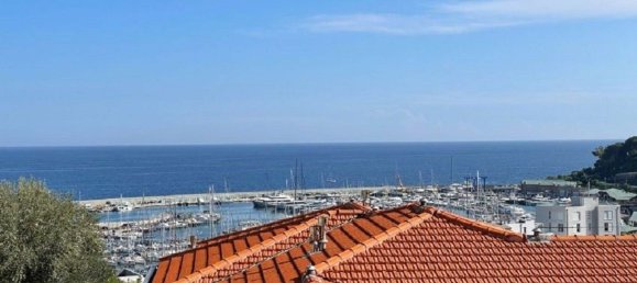 2-salle Penthouse à Varazze, Italy No. 181863 69