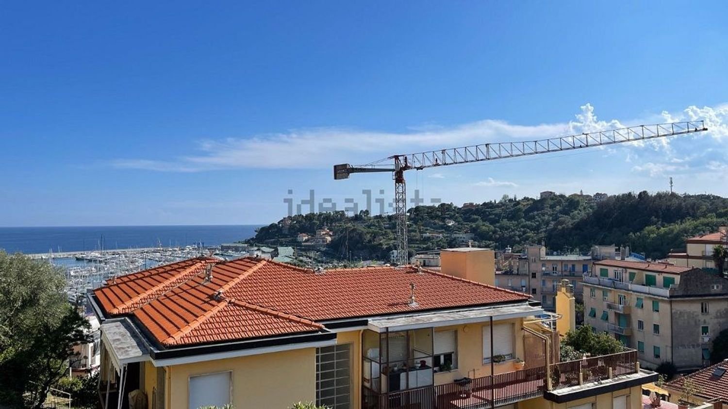 2-salle Penthouse à Varazze, Italy No. 181863