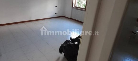 Apartamento de 3 dormitorios en Bergamo, Italy No. 119470 7