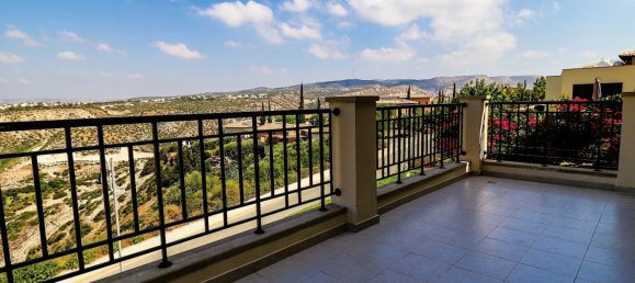 Apartamento de 2 dormitorios en Aphrodite Hills, Cyprus No. 22396 13
