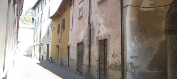 5-Zimmer Haus in Oggiono, Italy, Nr. 88750 5