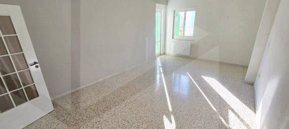 Apartamento de 3 habitaciónes en Molfetta, Italy No. 25409 21