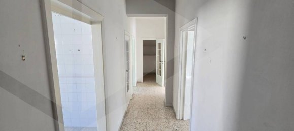 Apartamento de 3 habitaciónes en Molfetta, Italy No. 25409 25