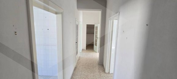 Apartamento de 3 habitaciónes en Molfetta, Italy No. 25409 24