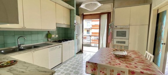 Apartamento de 4 dormitorios en San Giorgio a Cremano, Italy No. 347451 13