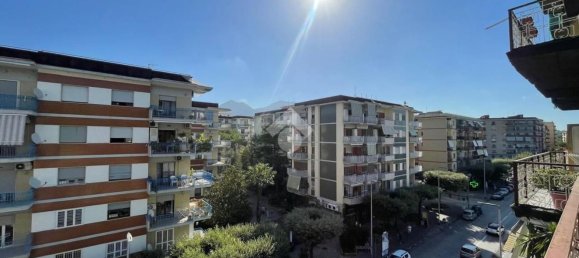 Apartamento de 4 dormitorios en San Giorgio a Cremano, Italy No. 347451 22