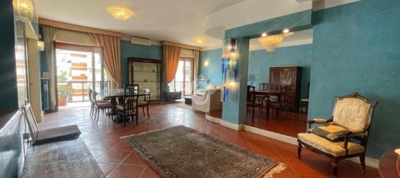 Apartamento de 4 dormitorios en San Giorgio a Cremano, Italy No. 347451 6