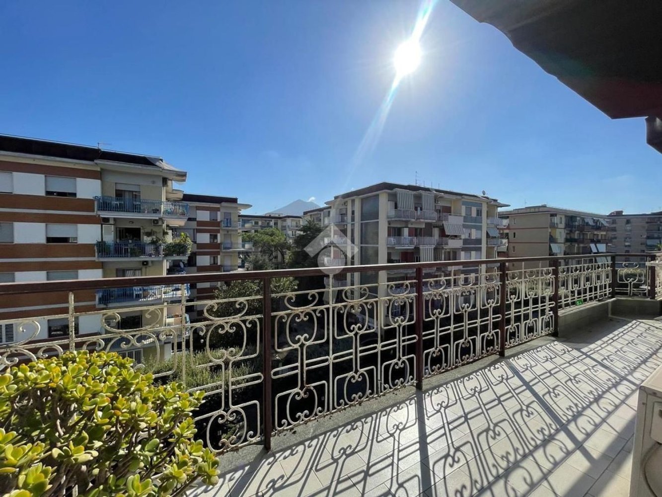 Apartamento de 4 dormitorios en San Giorgio a Cremano, Italy No. 347451