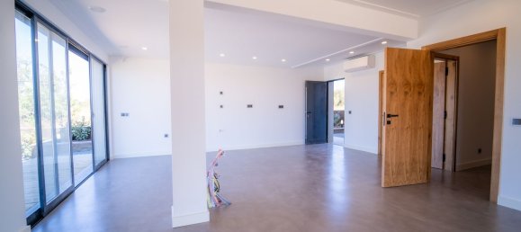 4 Schlafzimmer Haus in Quarteira, Portugal, Nr. 33038 9