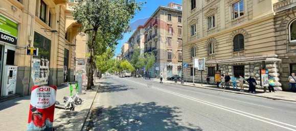 6 bedrooms Apartment in Palermo, Italy No. 328479 4