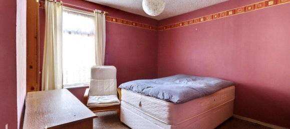 2 bedrooms House in South Croydon, United Kingdom No. 4868 8