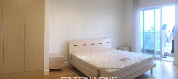 3 bedrooms Apartment in Tay Ho, Vietnam No. 2006 5