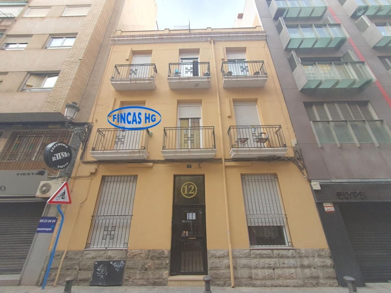 427m² Building in Alicante, Spain No. 269759