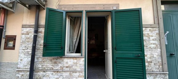 8 rooms House in Barcellona Pozzo di Gotto, Italy No. 70952 2
