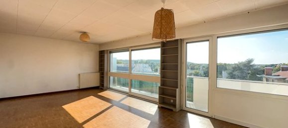 Apartamento de 2 dormitorios en Ermont, France No. 359115 3