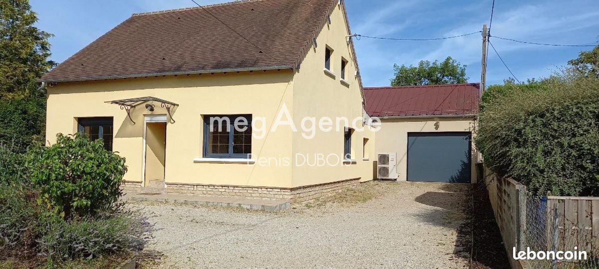 4 bedrooms House in Alencon, France No. 357570