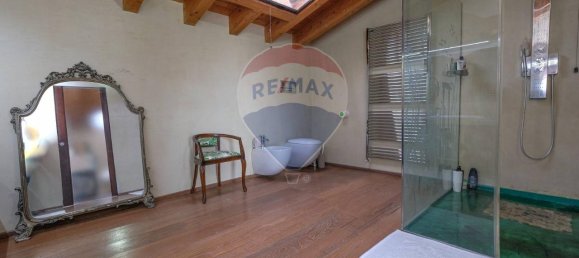 4-salle Appartement à Fontanella, Italy No. 27280 29