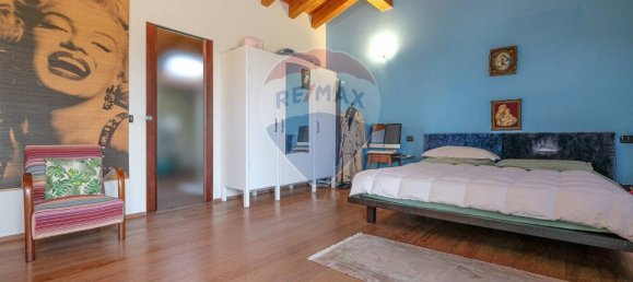 4-salle Appartement à Fontanella, Italy No. 27280 26