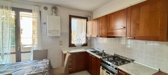 Квартира с 3 комнатами в Конельяно, Италия № 216228 2