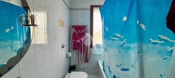 Квартира с 3 комнатами в Конельяно, Италия № 216228 25