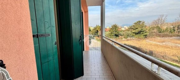 Квартира с 3 комнатами в Конельяно, Италия № 216228 20