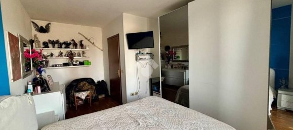 Квартира с 3 комнатами в Конельяно, Италия № 216228 13