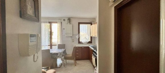 Квартира с 3 комнатами в Конельяно, Италия № 216228 12