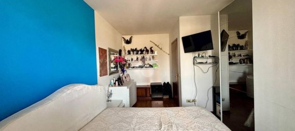 Квартира с 3 комнатами в Конельяно, Италия № 216228 15