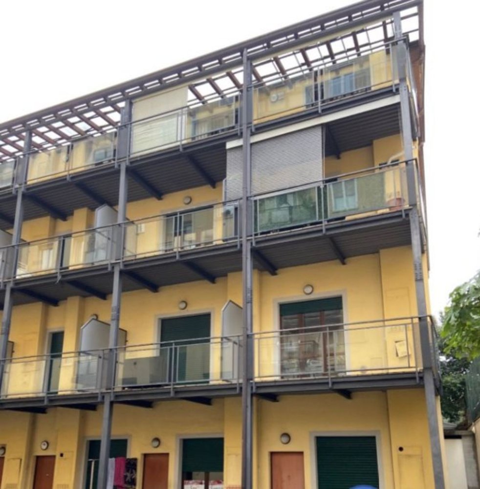 Apartamento de 3 habitaciónes en Milan, Italy No. 244171