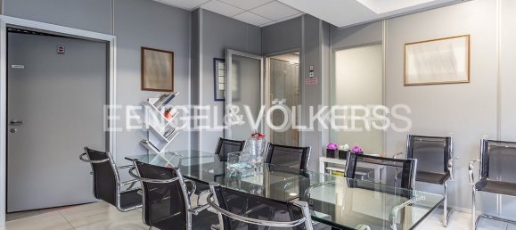 8غرفة عقار تجاري في Rome, Italy رقم 134227 2